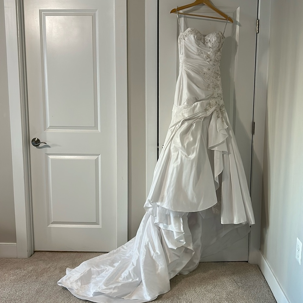 Strapless wedding gown